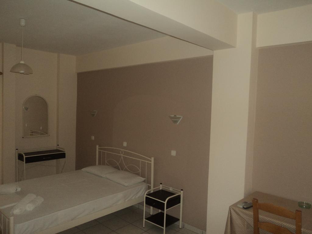 Erminia Studios Mousata Camera foto
